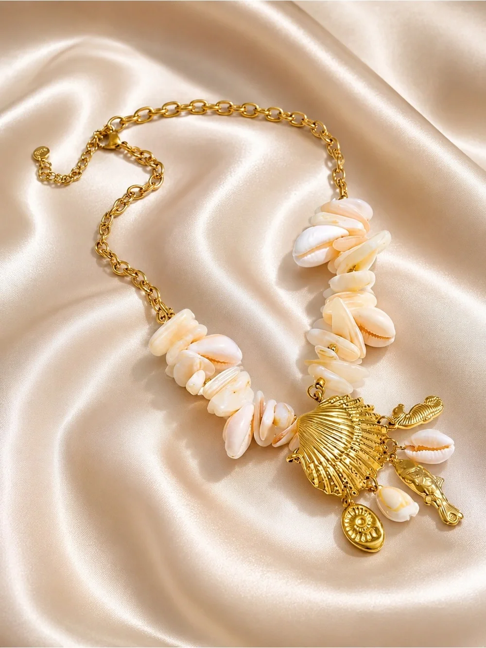 Couture Gold Shell White Mother-of-Pearl Necklace